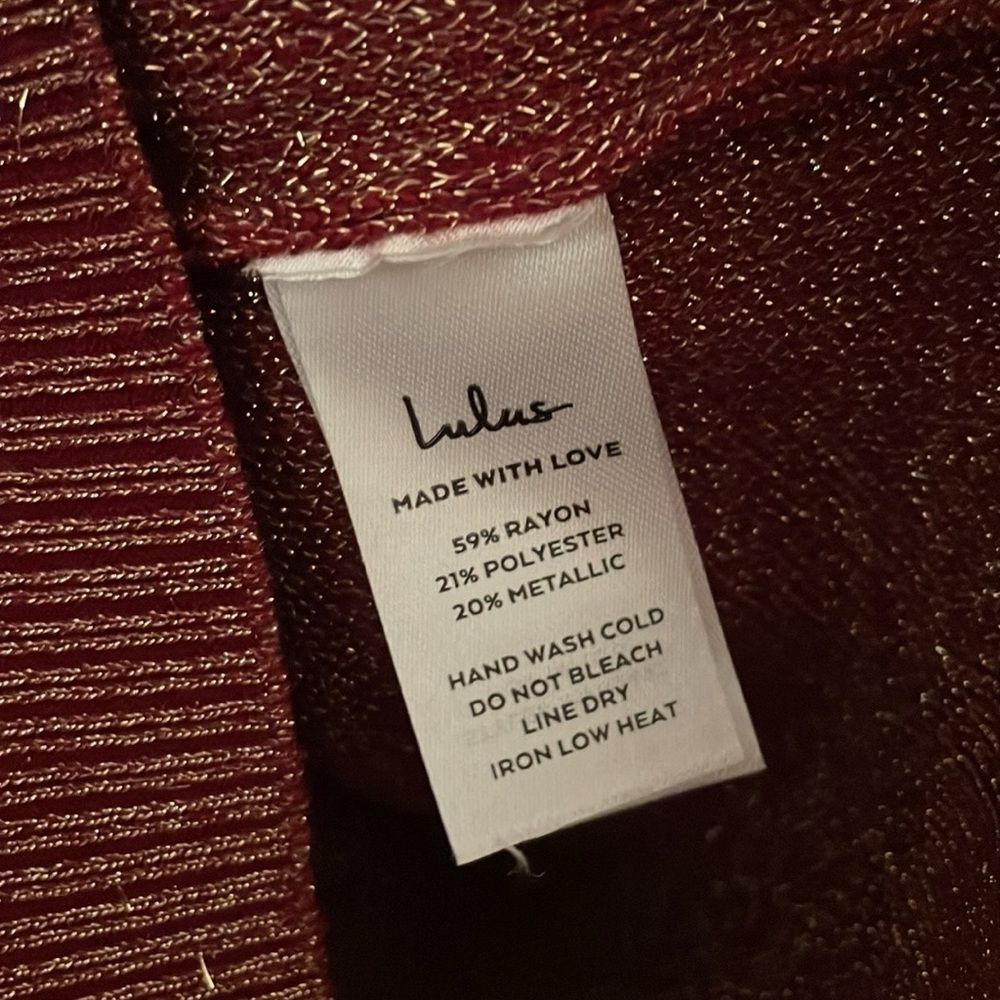 LULUS | Women’s Red/Gold Metallic Shimmer Threading Mock Neck‎ Sweater Size M - Picture 6 of 6